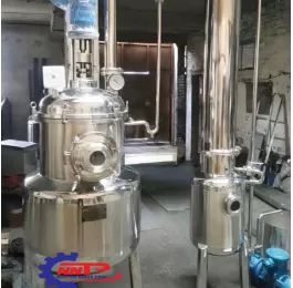 Máy cô đặc chân không 200 lít