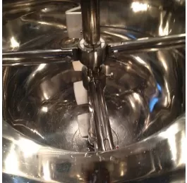 Máy cô đặc chân không 200 lít