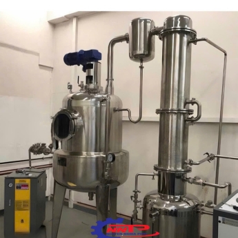 Máy cô đặc chân không