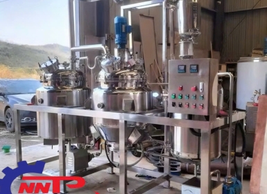 Máy cô đặc chân không mật ong