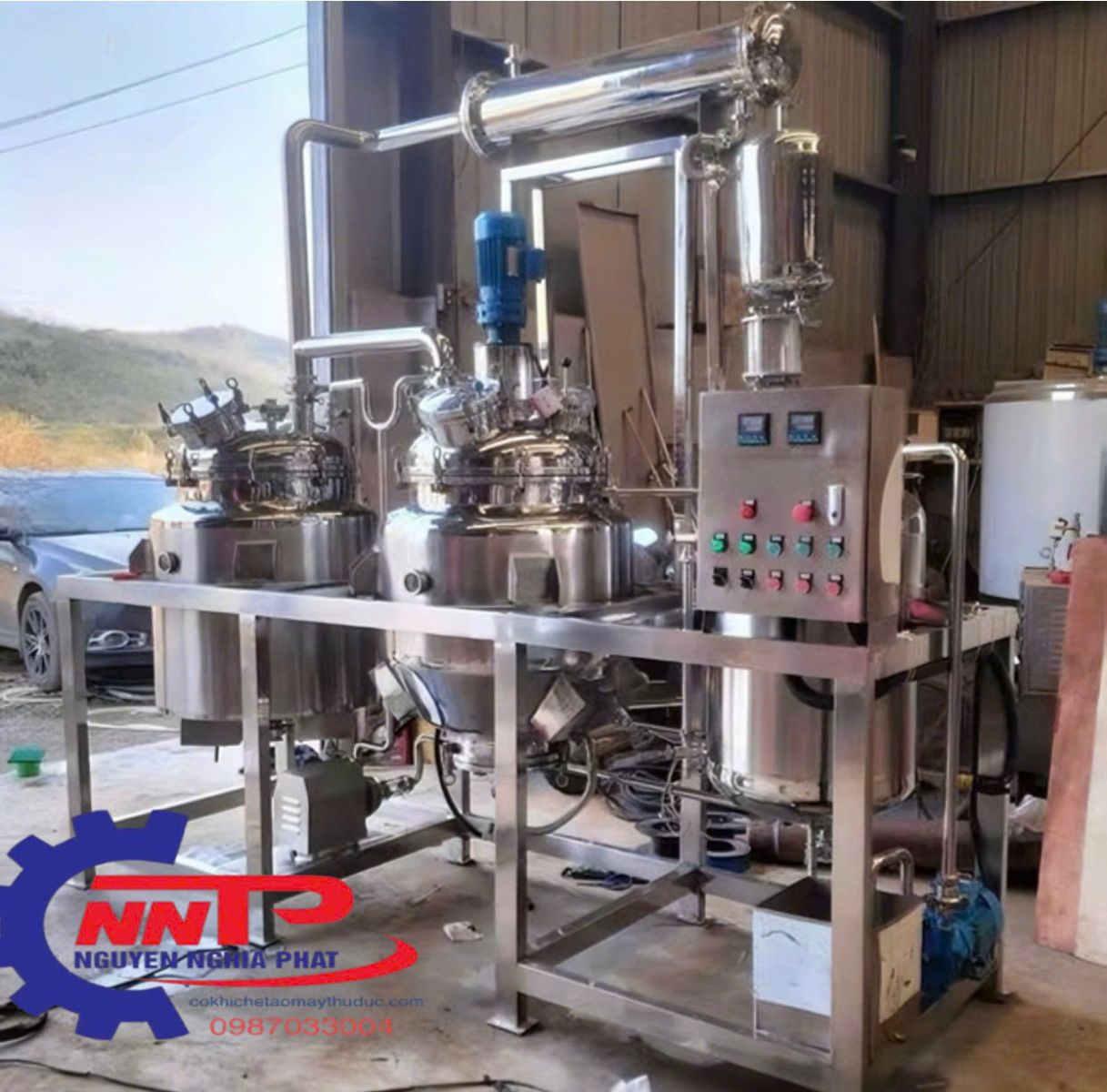 máy chiết xuất cô đặc chân không