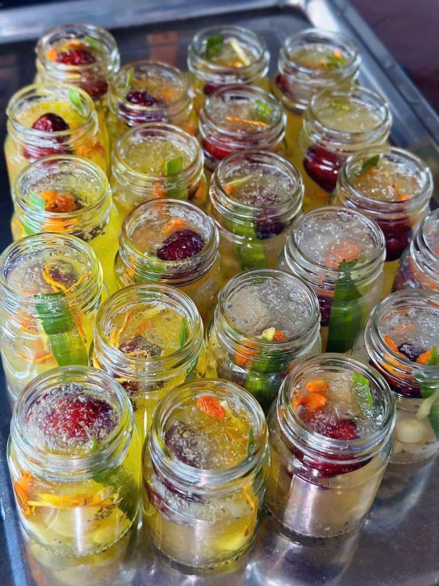 máy hấp tiệt trùng yến hũ