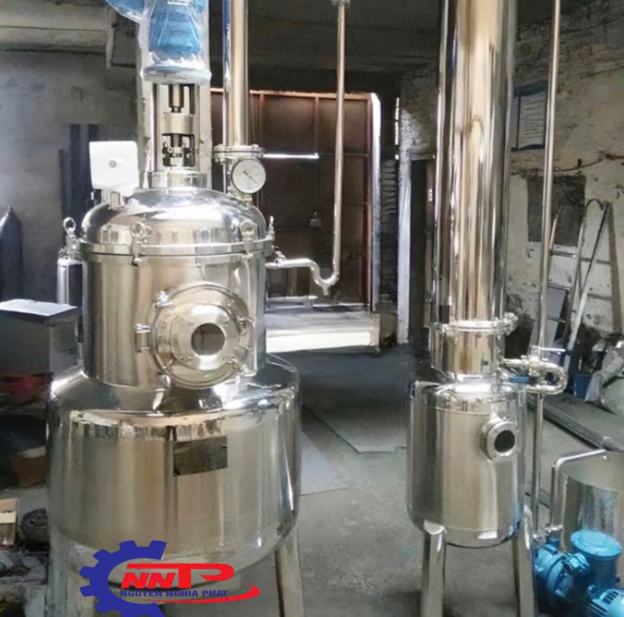 máy cô đặc chân không 200L