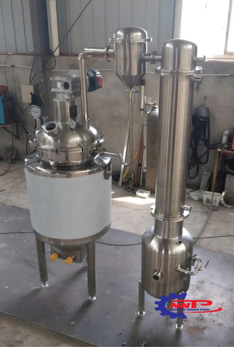 Máy cô đặc chân không