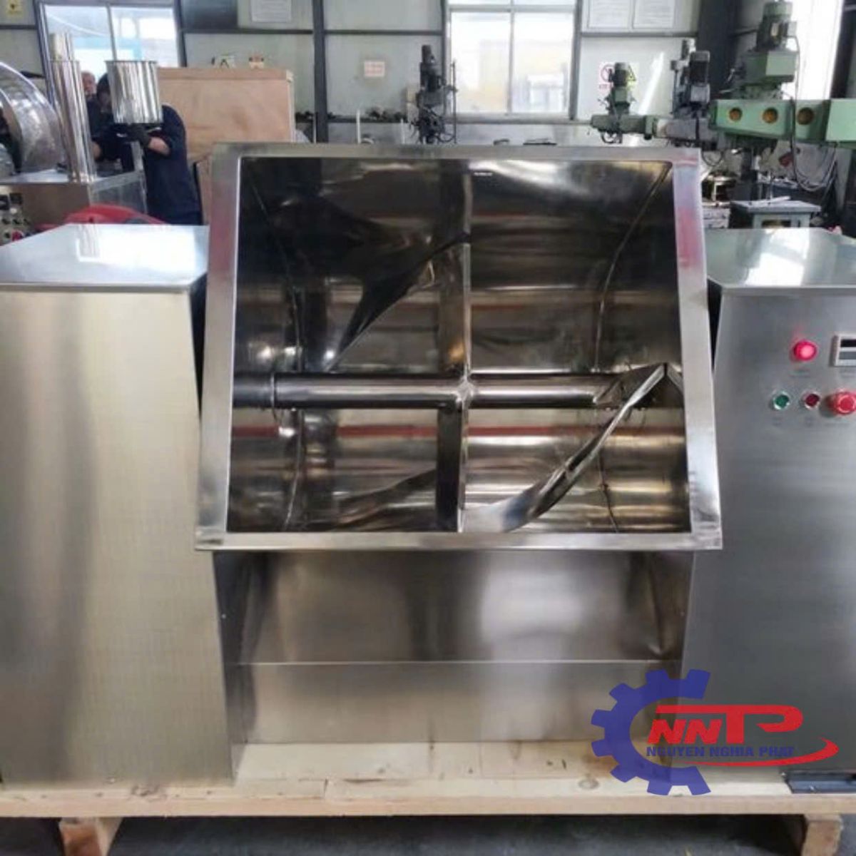 Máy trộn nằm ngang 100kg